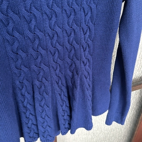 Jason Wu Collective
Blue Peplum Sweater size medium - Picture 6 of 8